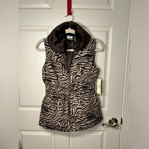 Mountain Lake Puffer Vest, NWT